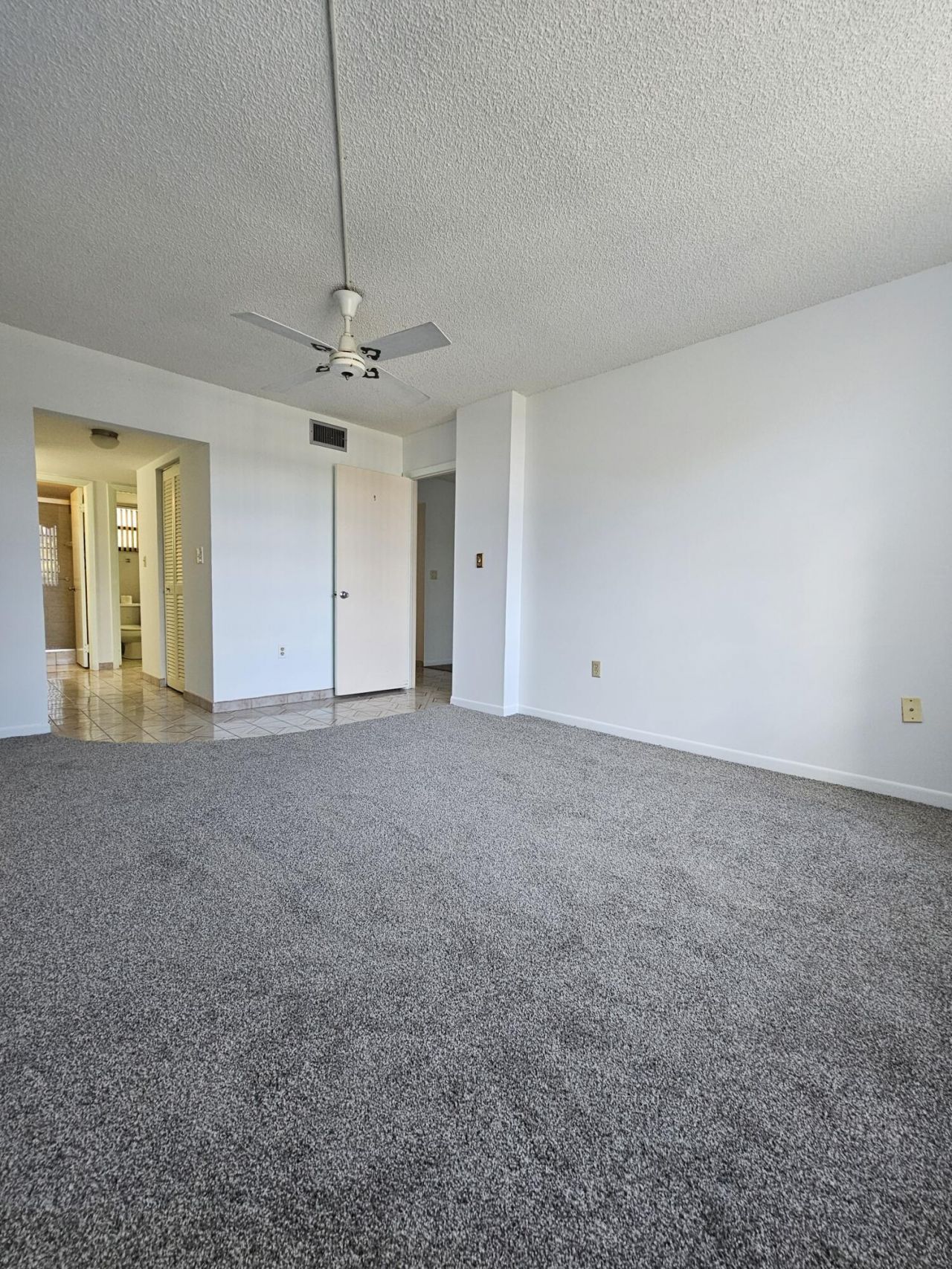 1001 Colony Point Circle, Unit 417, Pembroke Pines, FL 33026 Photo