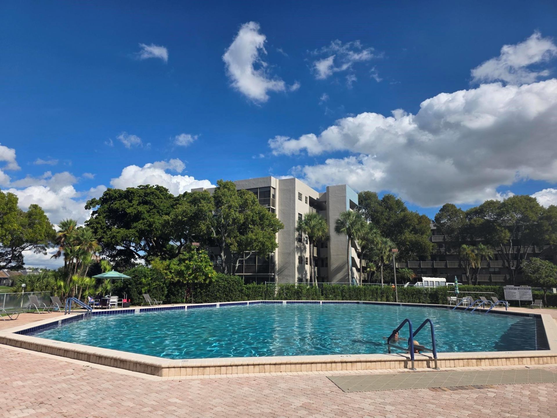 1001 Colony Point Circle, Unit 417, Pembroke Pines, FL 33026 Photo