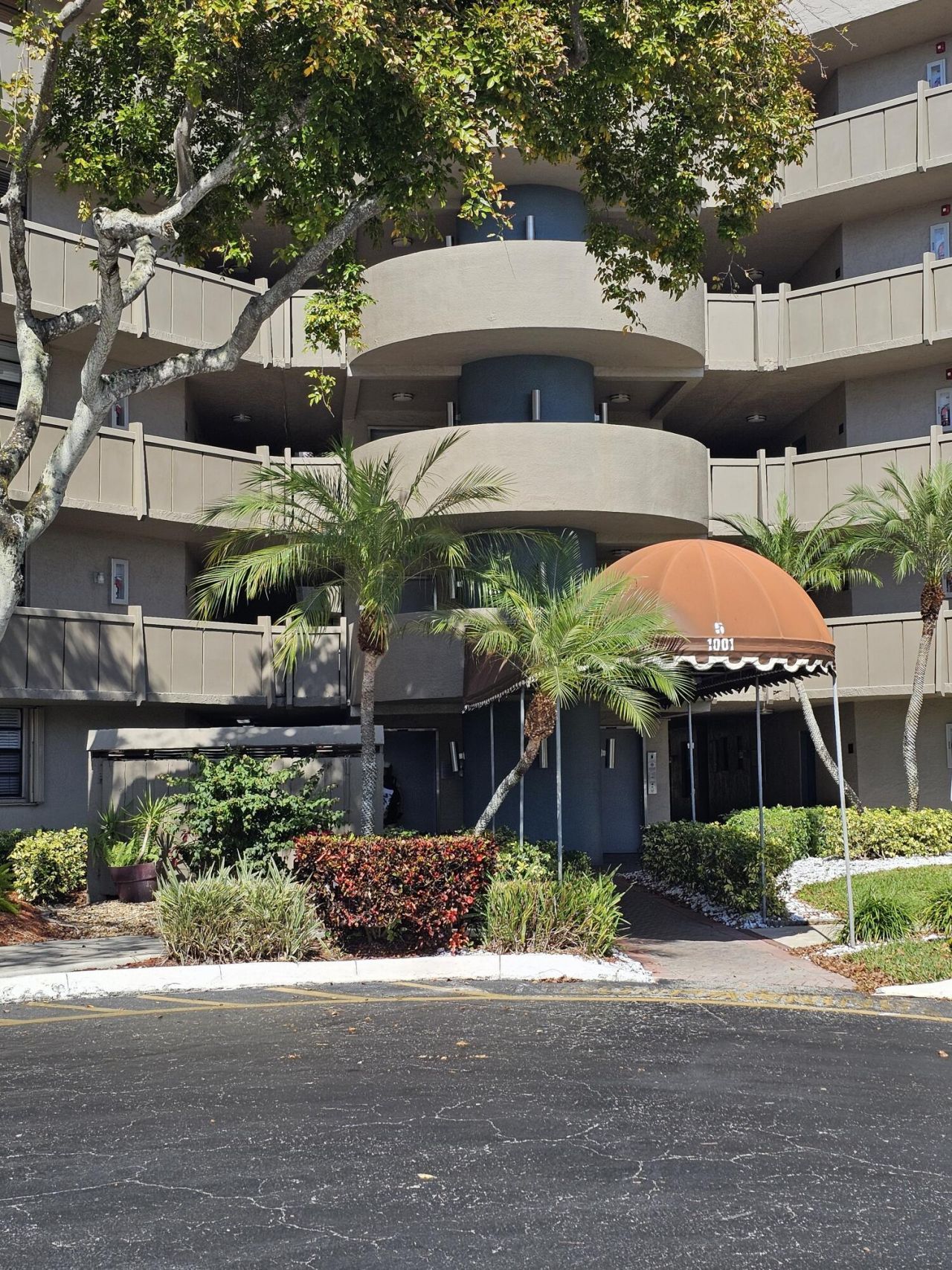 1001 Colony Point Circle, Unit 417, Pembroke Pines, FL 33026 Photo