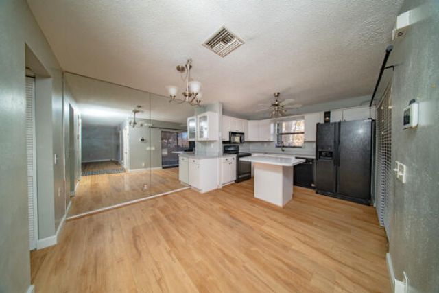 1482 N Lawnwood Circle, Unit 31d, Fort Pierce, FL 34950 Photo