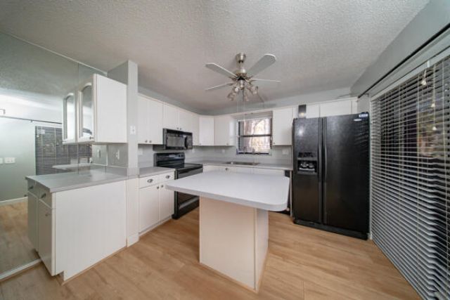 1482 N Lawnwood Circle, Unit 31d, Fort Pierce, FL 34950 Photo