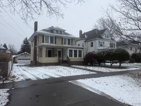 141 E Genesee Street, Auburn, NY 13021