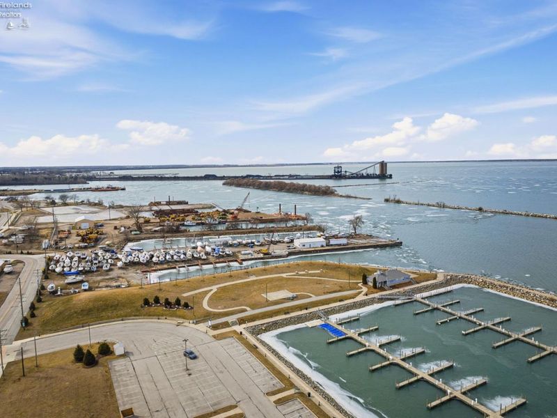 401 W Shoreline Drive, Unit 267, Sandusky, OH 44870 Photo 33