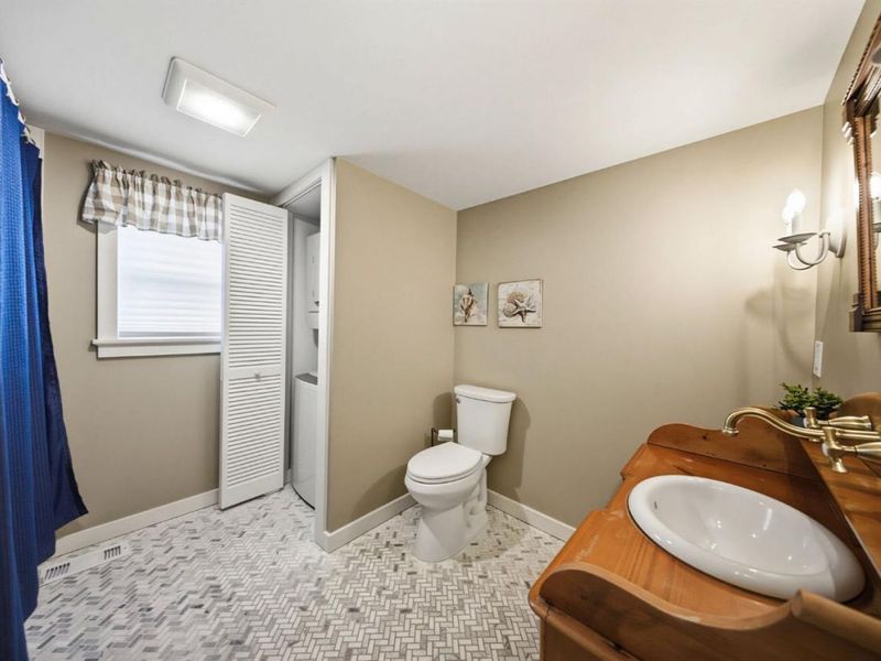 113 W Iroquois Trail, Sandusky, OH 44870 Photo 27