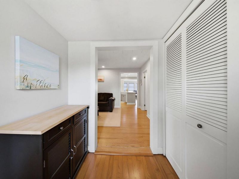 113 W Iroquois Trail, Sandusky, OH 44870 Photo 3