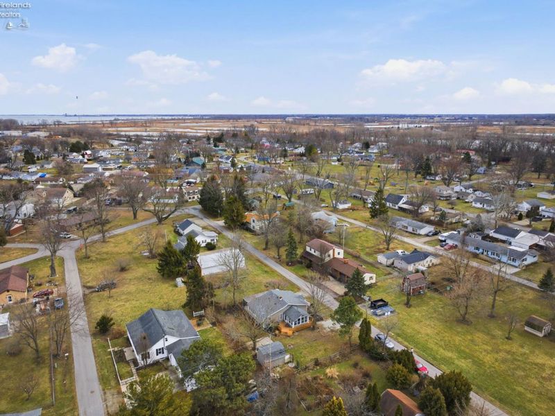 113 W Iroquois Trail, Sandusky, OH 44870 Photo 54