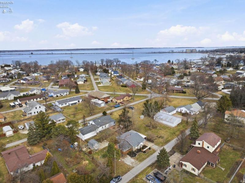 113 W Iroquois Trail, Sandusky, OH 44870 Photo 55