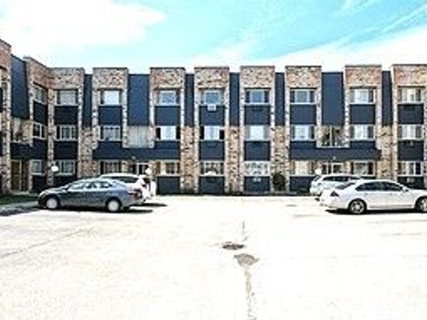 8639.5 W Foster Avenue , Unit 1N, Chicago, IL 60656