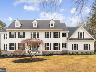 17 HICKORY LANE, MALVERN, PA 19355