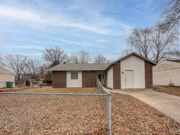 2007 Lynn Street, Cahokia, IL 62206