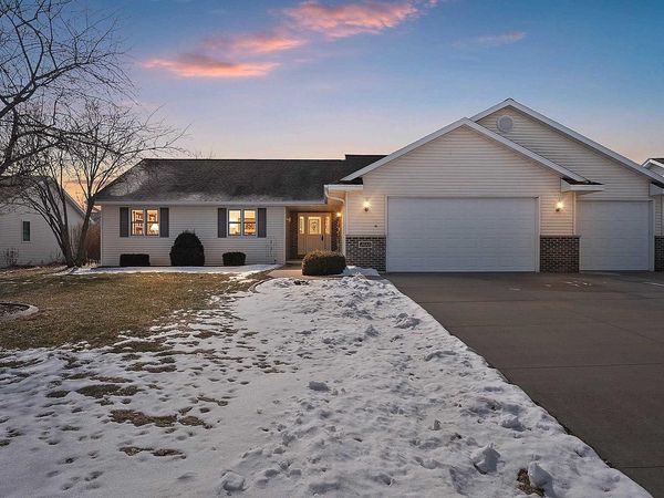 3133 SELMA COURT, Appleton, WI 54914