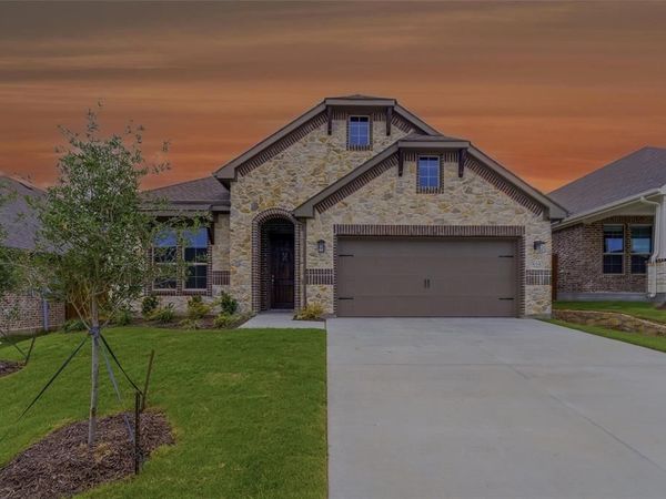 525 Waterford Park Boulevard, Weatherford, TX 76087