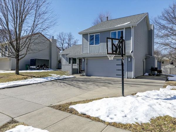 1448 NW 90th Street, Clive, IA 50325