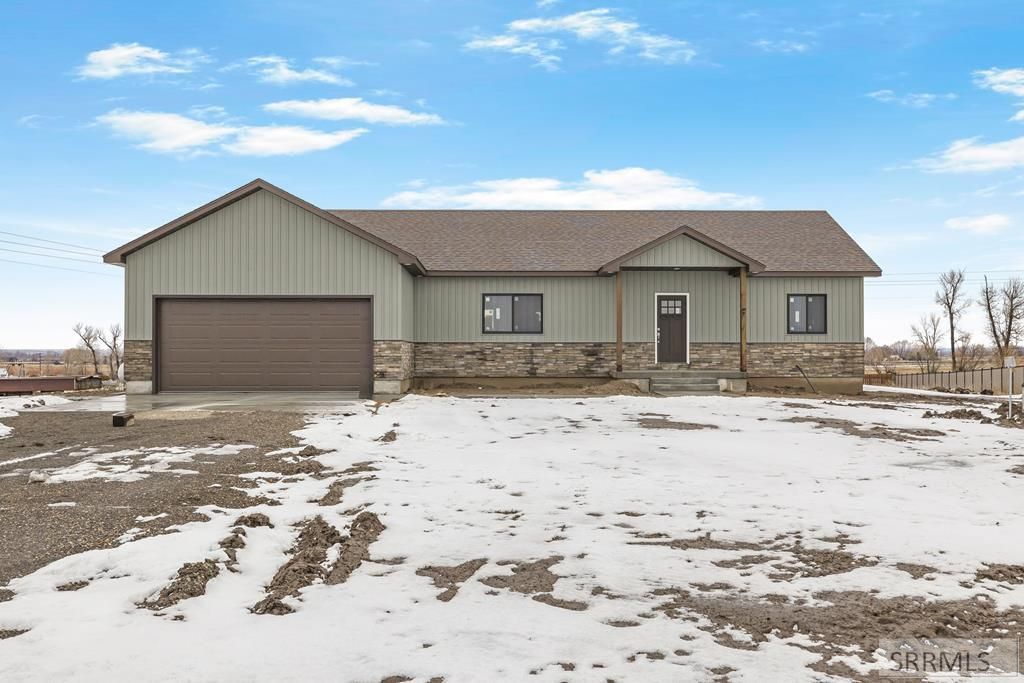 2911 Hackamore Drive, Saint Anthony, ID 83445 Main Photo