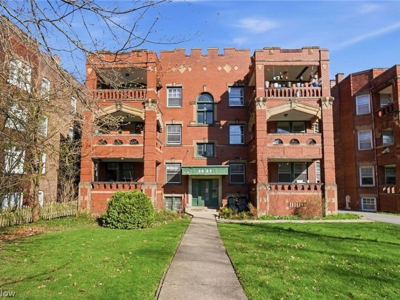 2685 Euclid Heights Boulevard, Unit 2, Cleveland Heights, OH 44106 Photo 1
