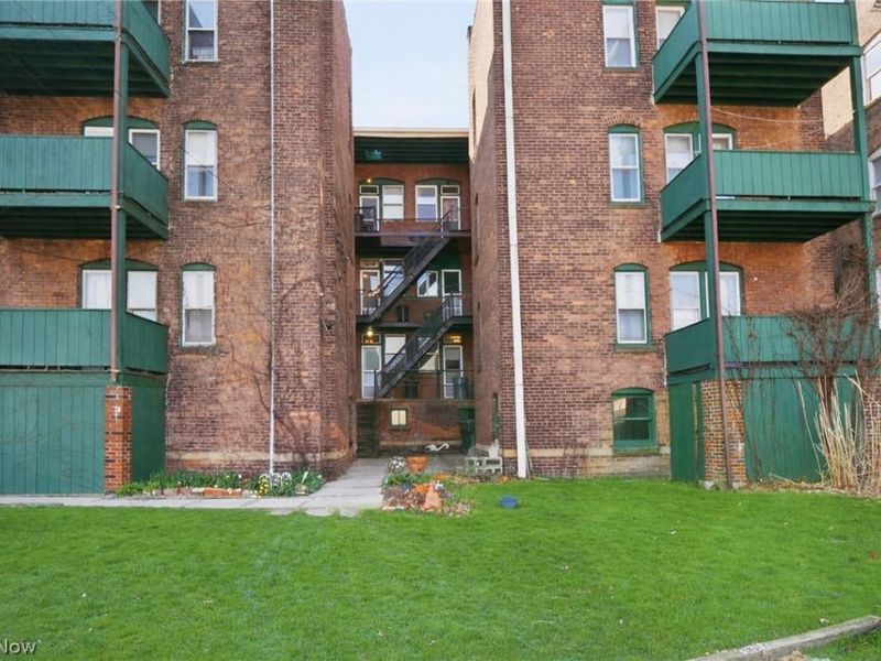 2685 Euclid Heights Boulevard, Unit 2, Cleveland Heights, OH 44106 Photo 33