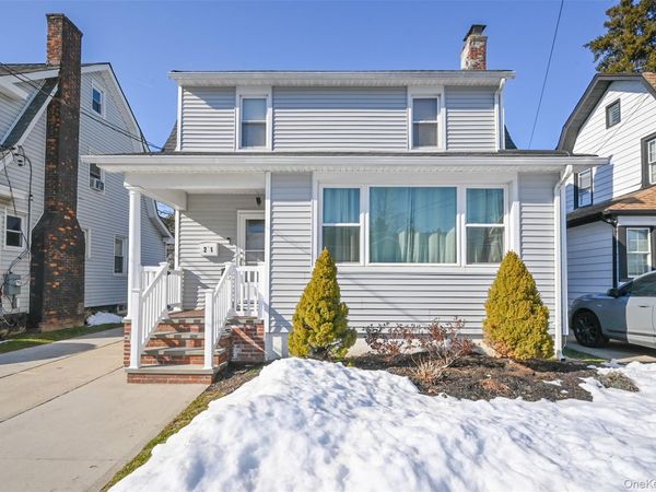 21 Dikeman Street, Hempstead, NY 11550
