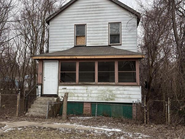 1295 W 16th Avenue, Gary, IN 46407