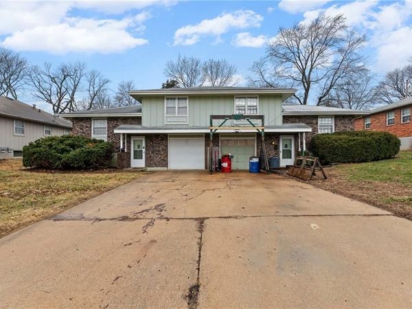 5400 Ditzler Avenue, Raytown, MO 64133