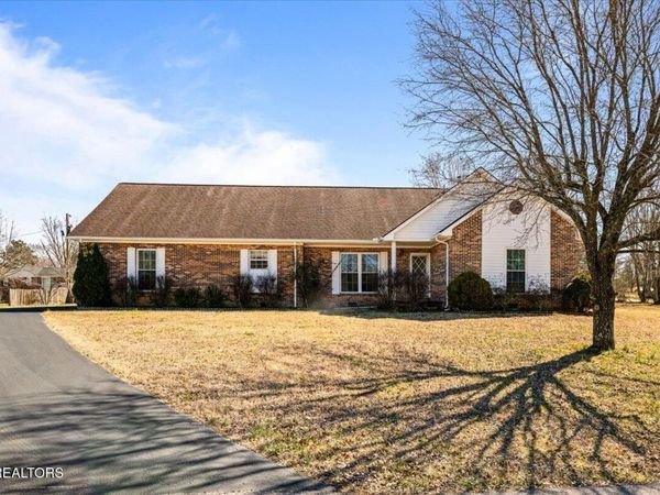 154 Scarlett Drive, LaFollette, TN 37766