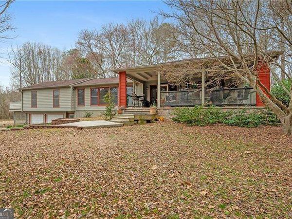 1063 Memorial Drive E, Dallas, GA 30132