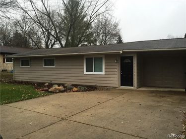 541 Mary Ellen Road, Rochester Hills, MI 48307