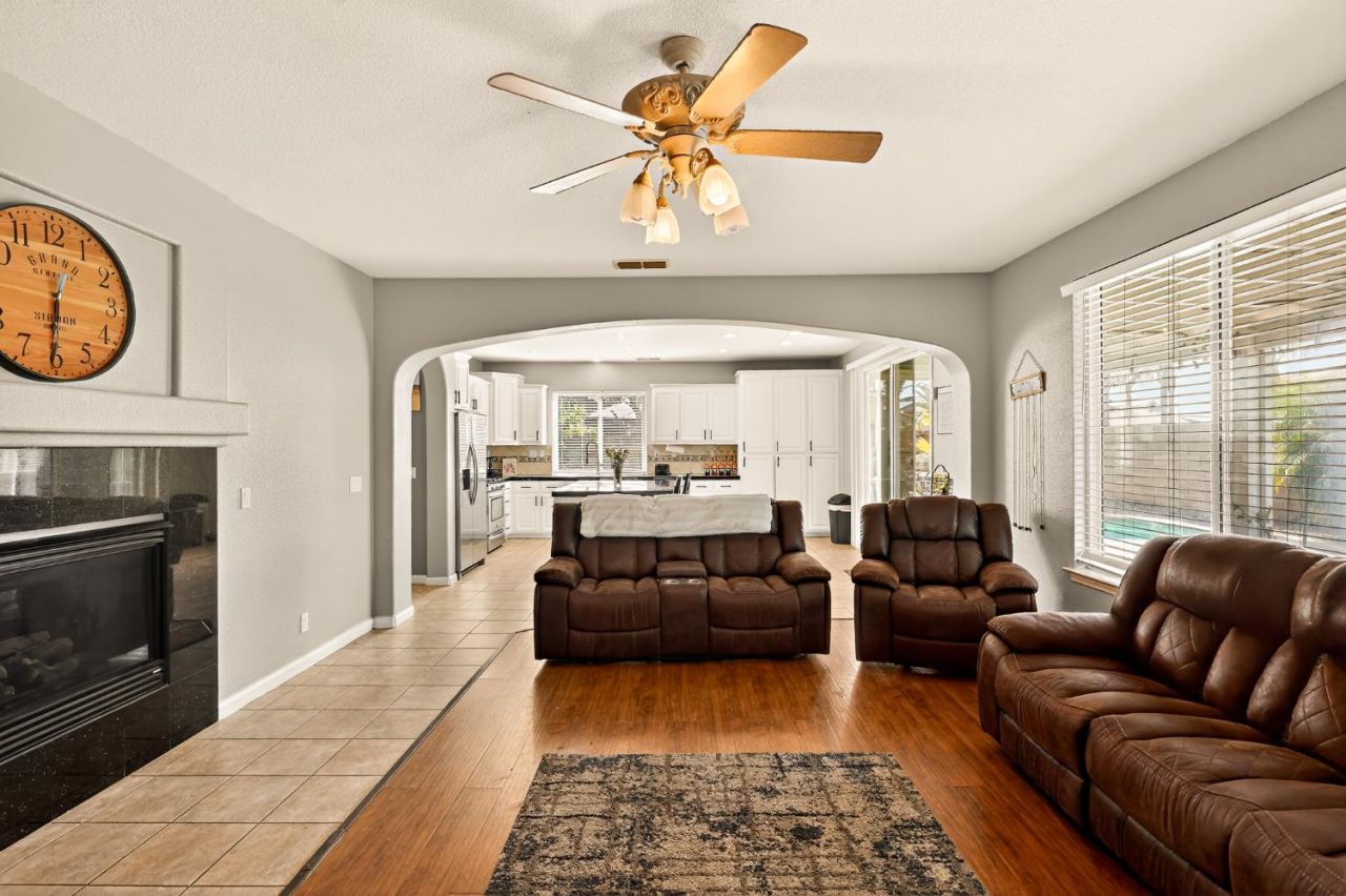 11437 Mirage Dr, Chowchilla, CA 93610 Photo