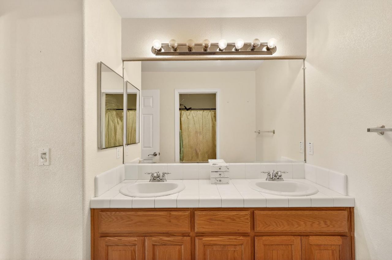 11437 Mirage Dr, Chowchilla, CA 93610 Photo