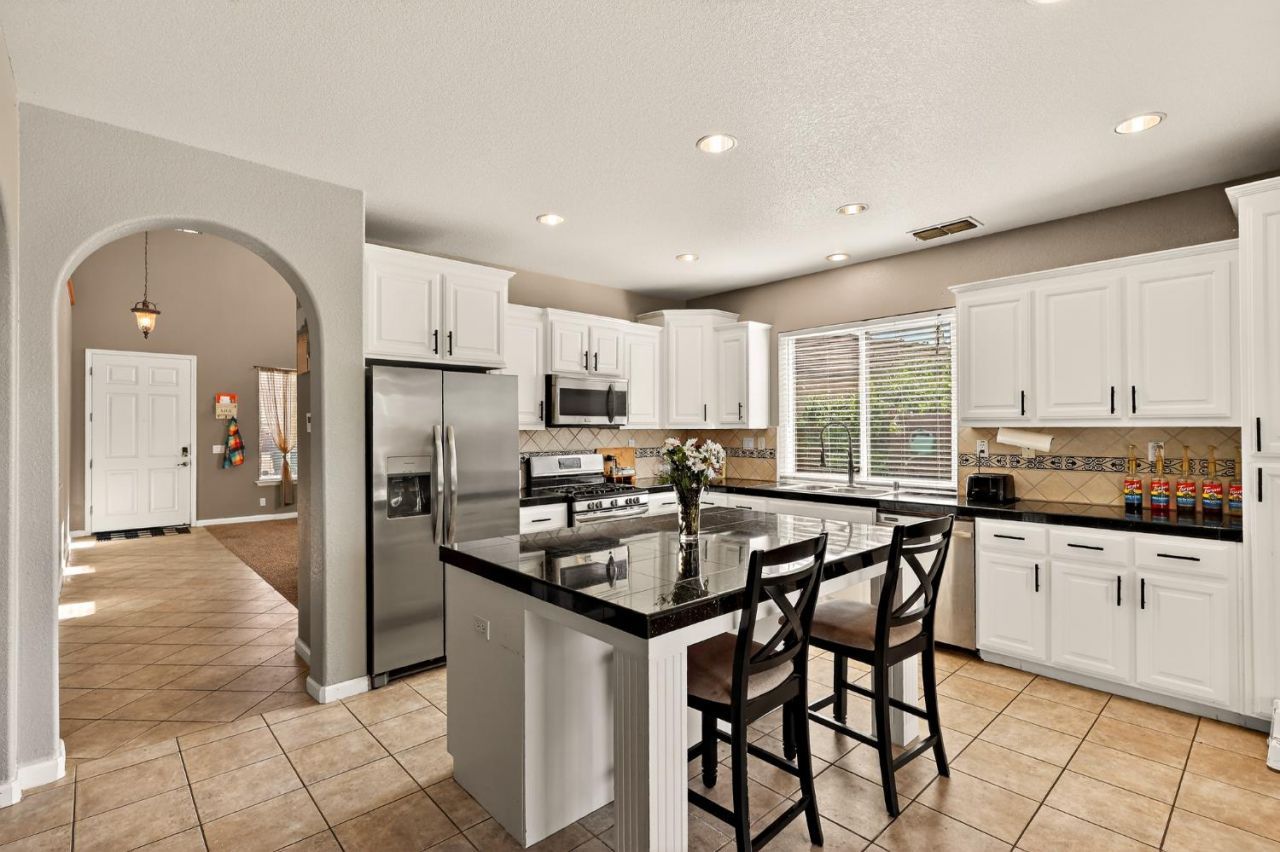 11437 Mirage Dr, Chowchilla, CA 93610 Photo