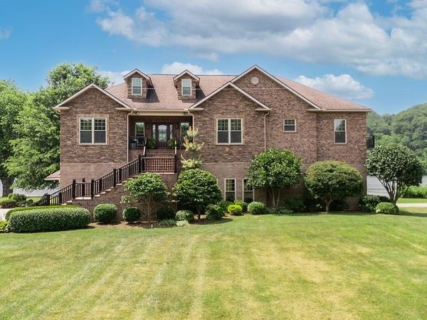 390 Powell Riverfront Road, St Marys, WV 26170