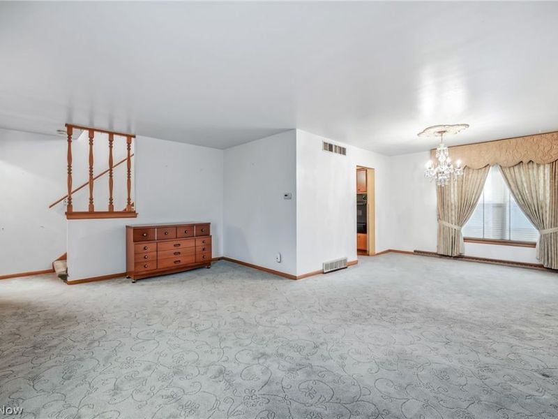 267 Butler Road NE, Warren, OH 44483 Photo 18