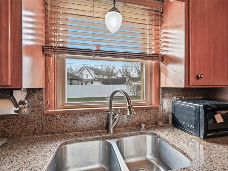 267 Butler Road NE, Warren, OH 44483 Photo 25