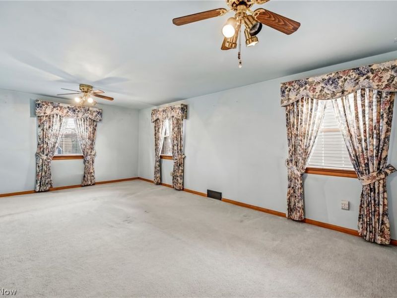 267 Butler Road NE, Warren, OH 44483 Photo 28