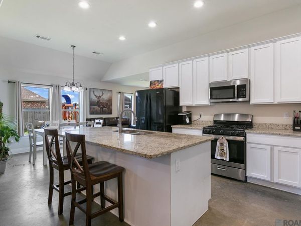 1015 N Millet Dr, Gramercy, LA 70052