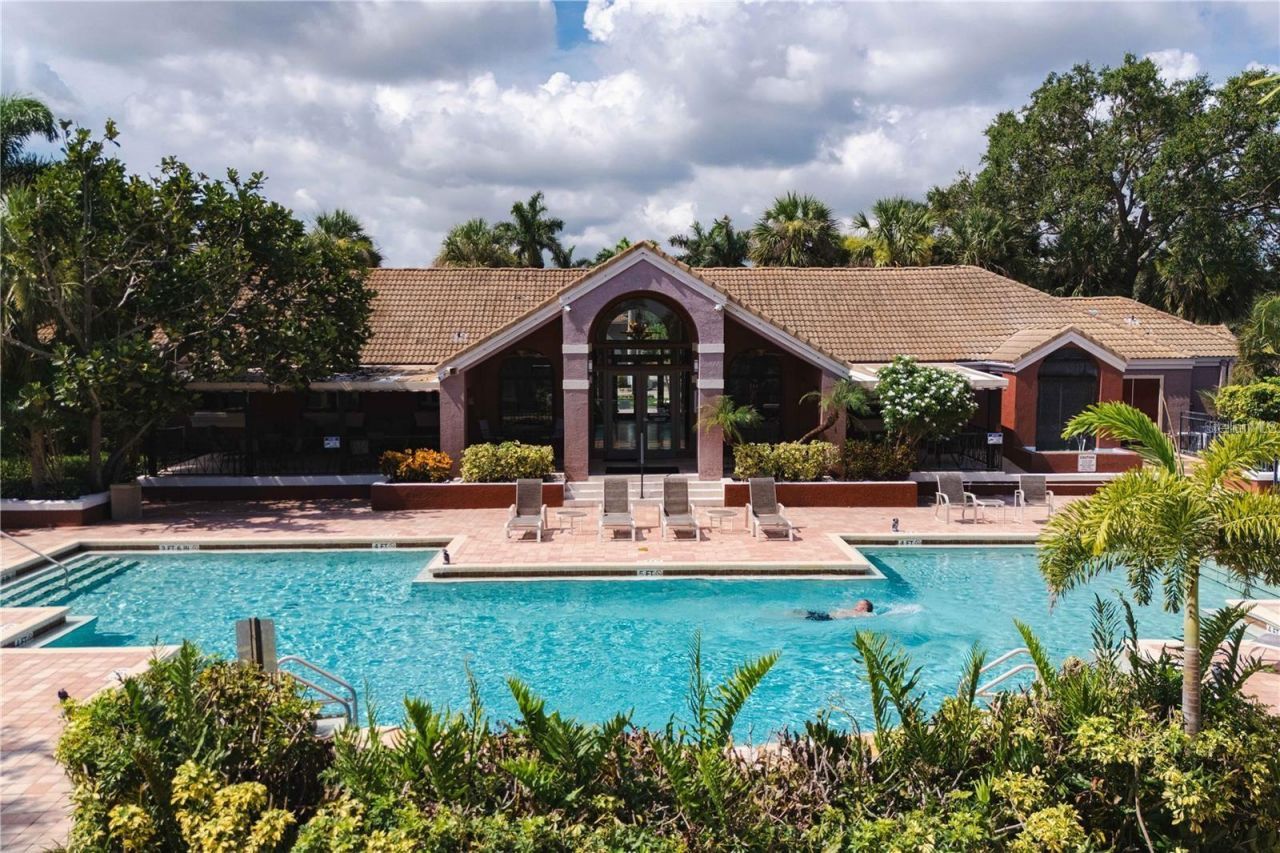 10263 Gandy Boulevard N, Unit 2405, Saint Petersburg, FL 33702 Photo