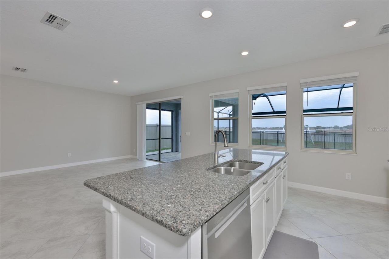 11454 Freshwater Ridge Drive , Riverview, FL 33569 Photo