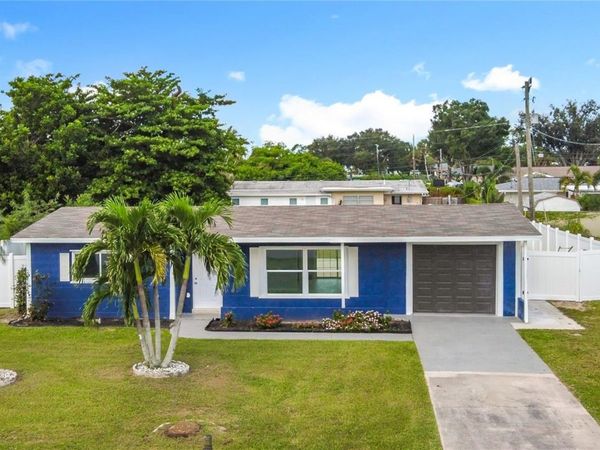 3095 PINETREE STREET , PORT CHARLOTTE, FL 33952