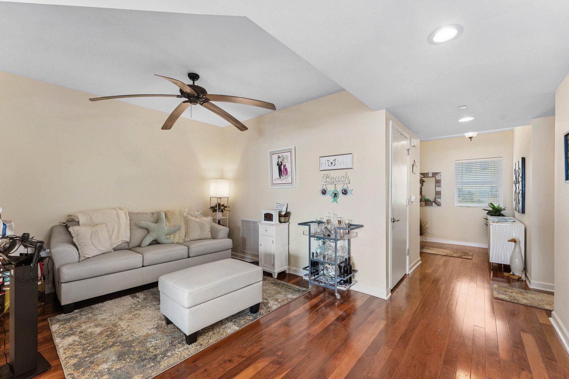 2650 Lake Shore Drive, Unit 301, Riviera Beach, FL 33404 Photo