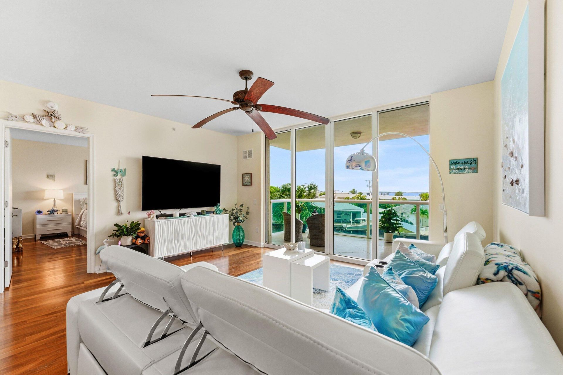 2650 Lake Shore Drive, Unit 301, Riviera Beach, FL 33404 Photo