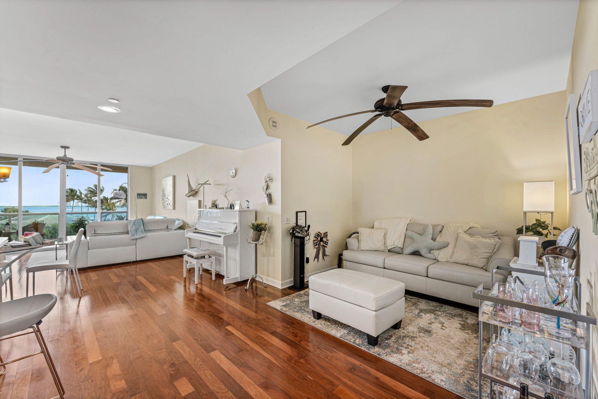 2650 Lake Shore Drive, Unit 301, Riviera Beach, FL 33404 Photo