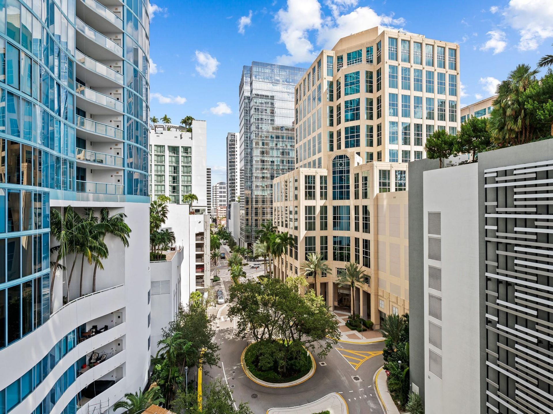 333 Las Olas Way, Unit 910, Fort Lauderdale, FL 33301 Photo