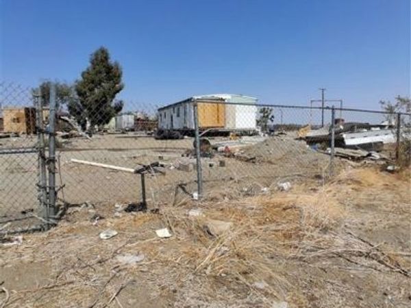 3379 Arcadia, Phelan, CA 92371