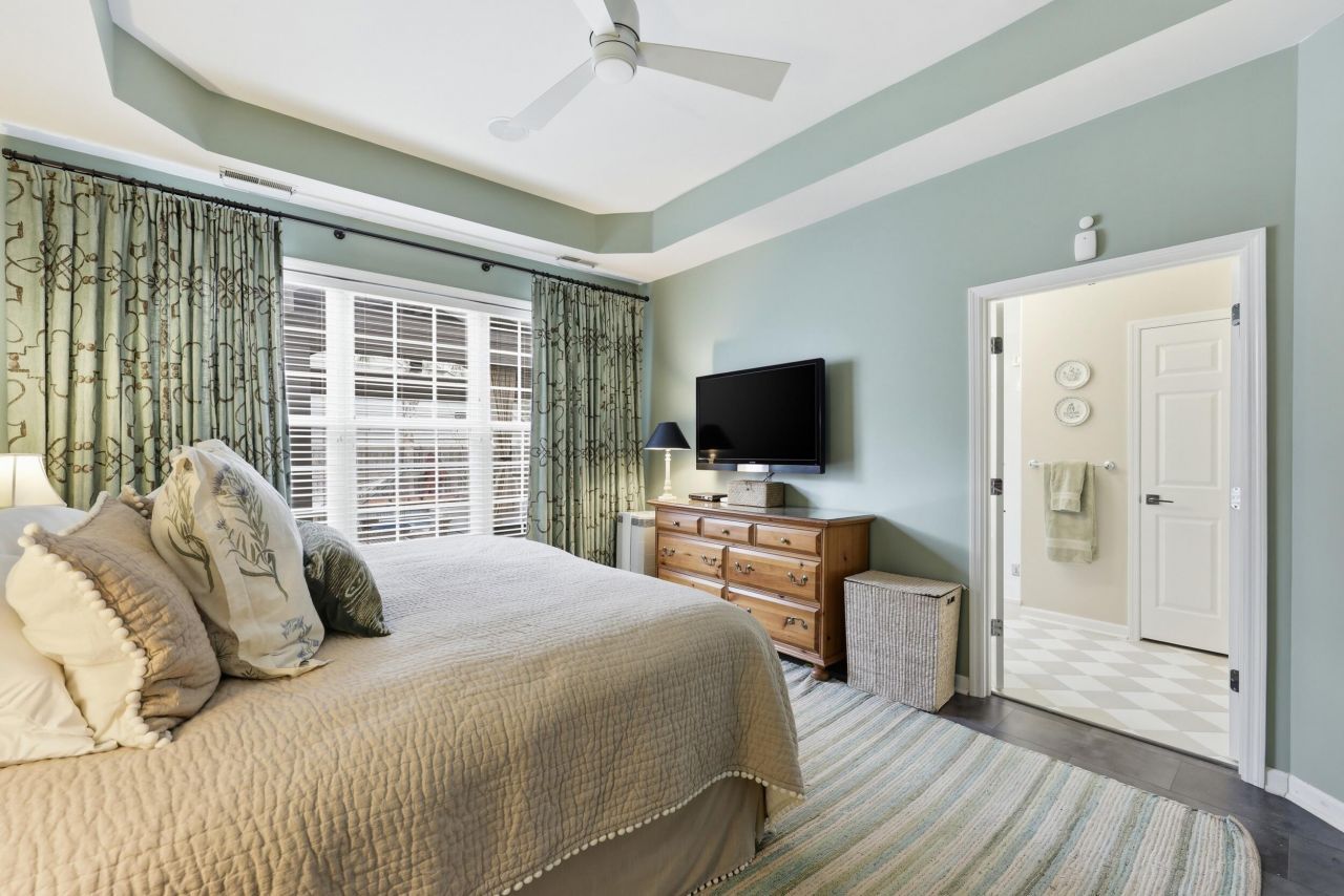 2011 Hammond Drive Photo 18