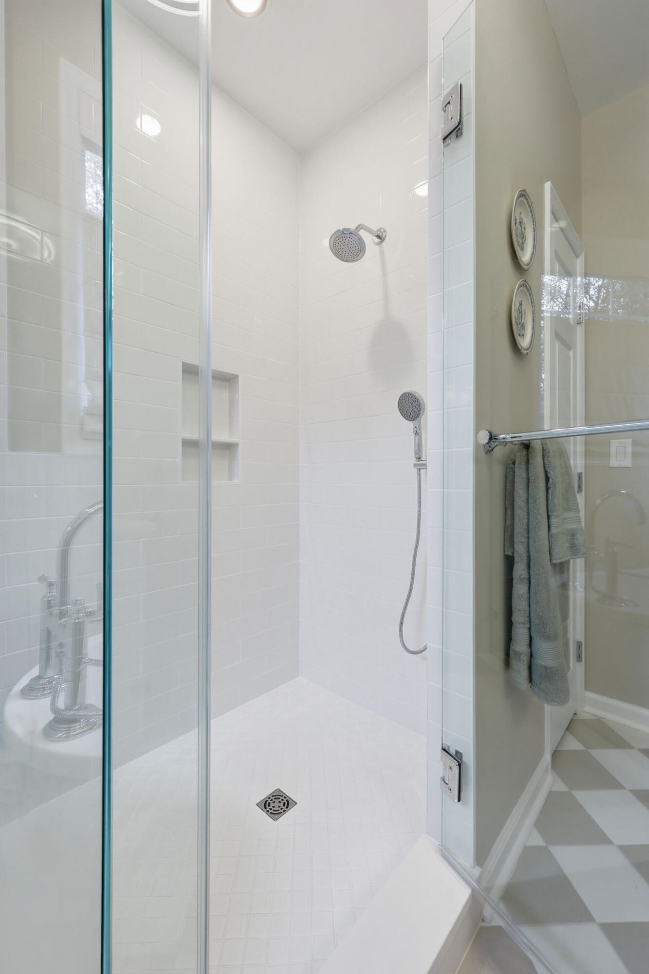 2011 Hammond Drive Photo 23