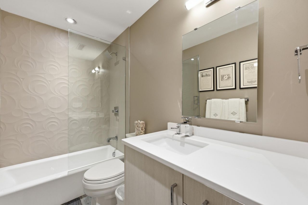 2011 Hammond Drive Photo 25