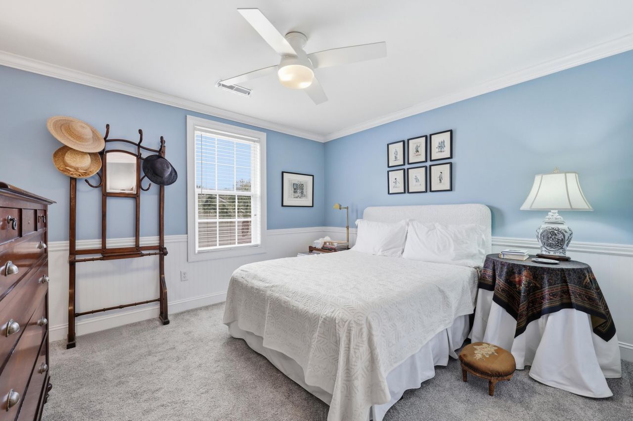 2011 Hammond Drive Photo 26