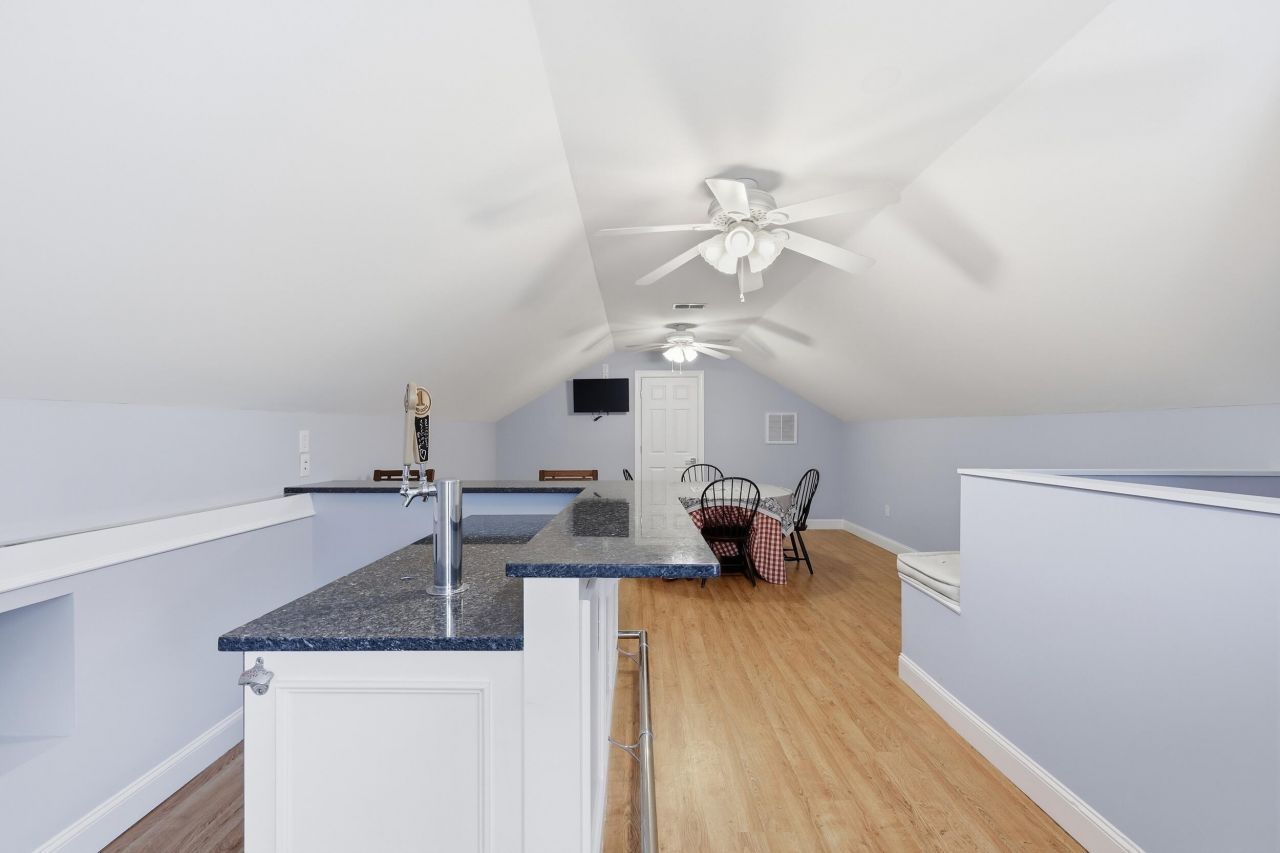 2011 Hammond Drive Photo 31