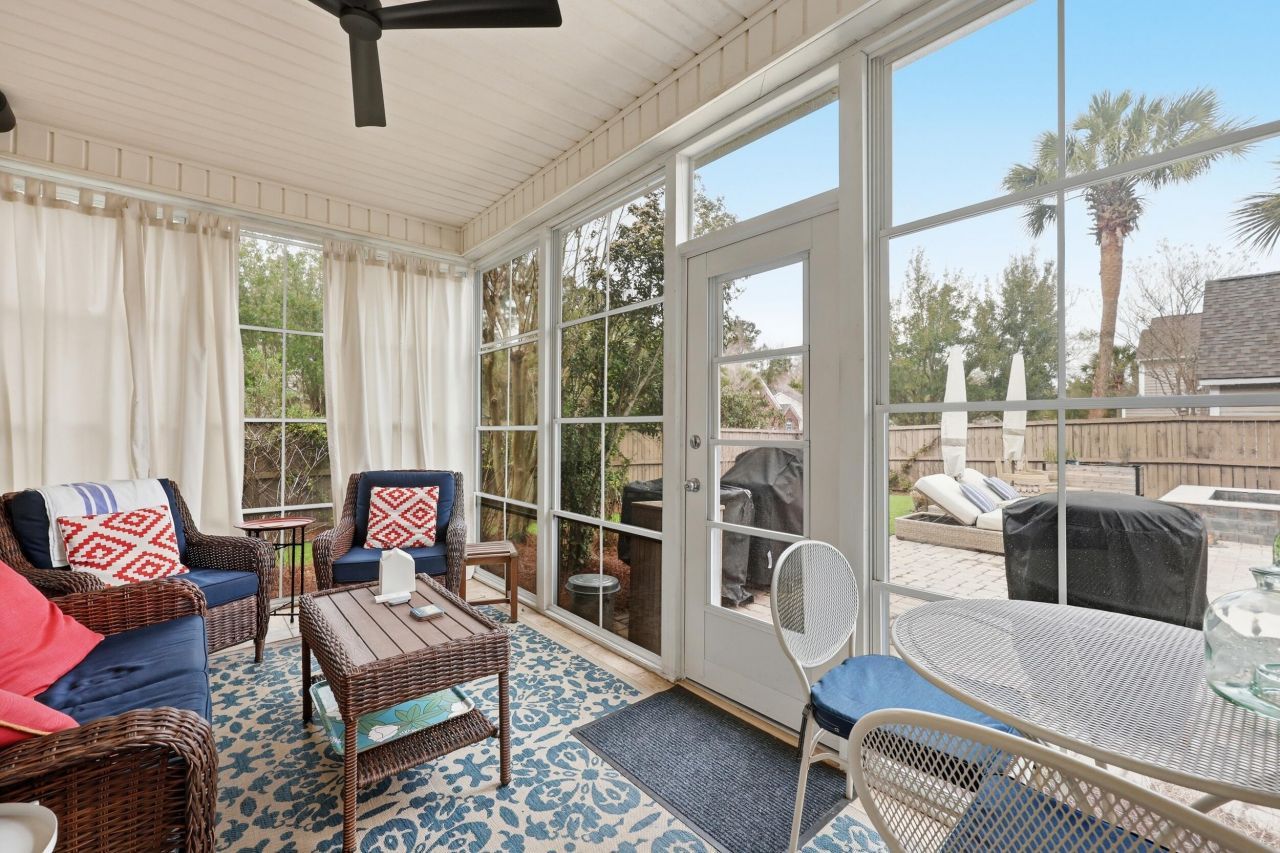 2011 Hammond Drive Photo 36