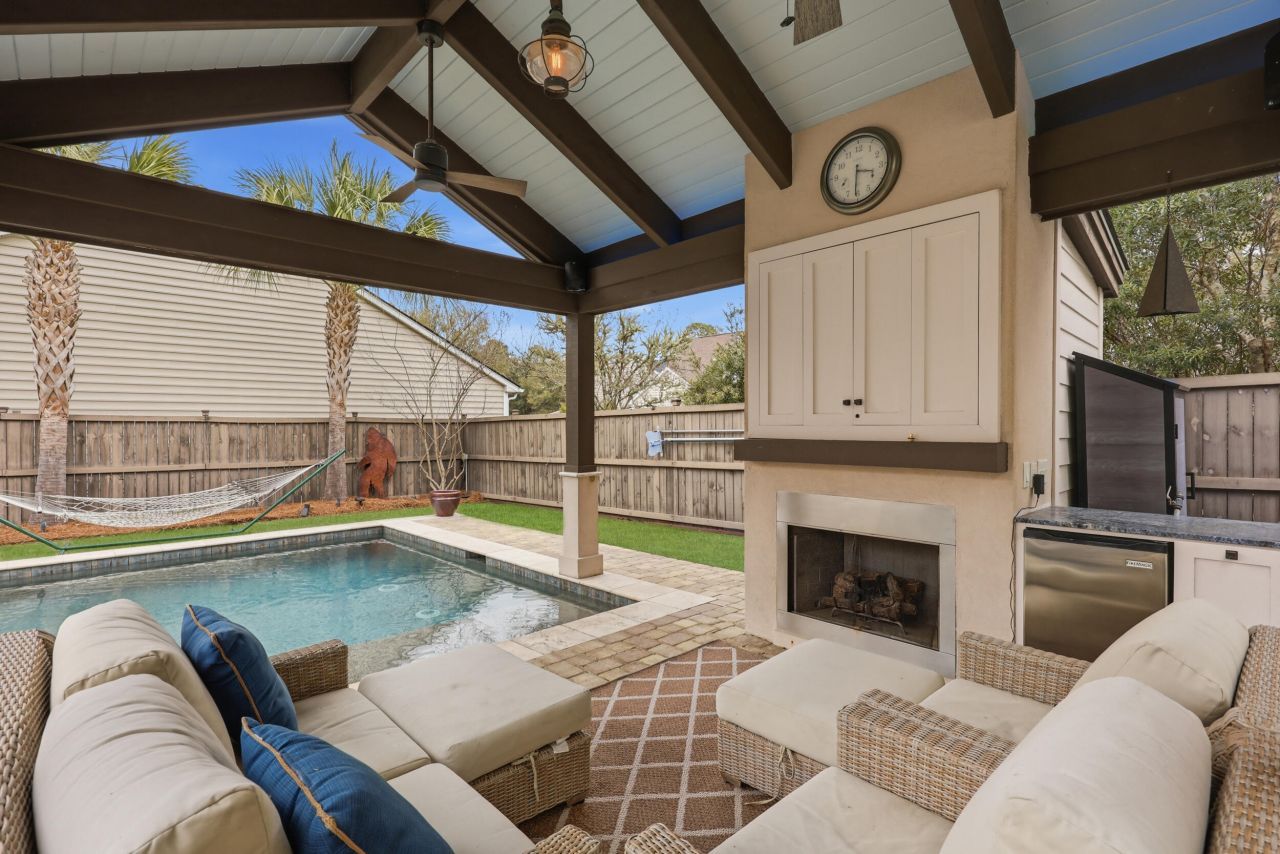 2011 Hammond Drive Photo 37