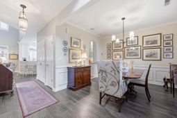 2011 Hammond Drive photo 4